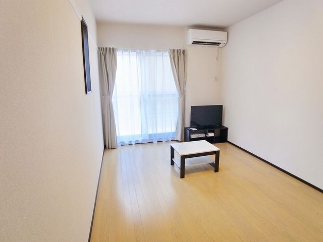 居室・リビング　♪家具家電付きの便利なお部屋♪