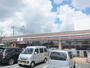 コンビニ　セブンイレブン立川泉体育館駅前店（コンビニ）まで650m
