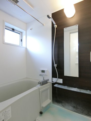 バス・シャワールーム　111の写真（間取同タイプ：イメージ）