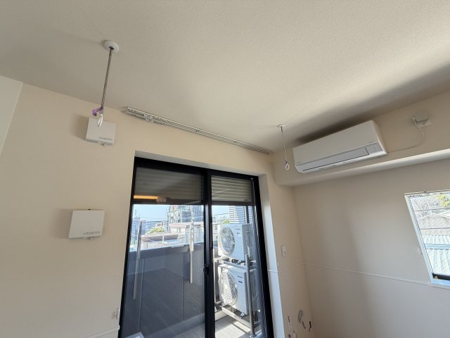 その他部屋・スペース　★防犯シャッター★室内物干しフック★