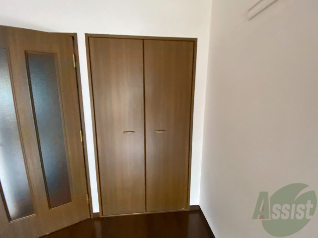 収納　大きな収納がありますね。中の様子が気になります。