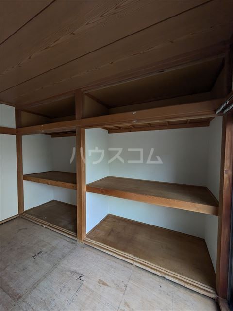 収納