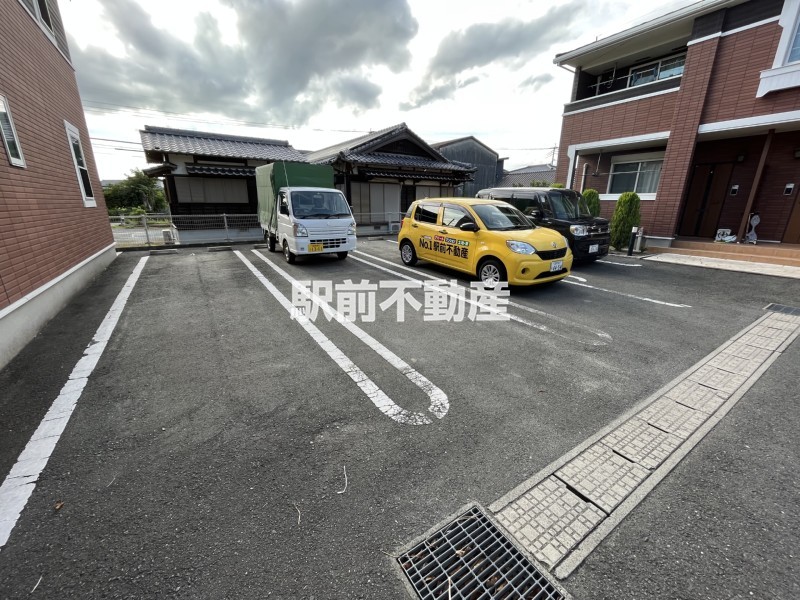 駐車場　駐輪場