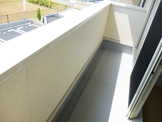 バルコニー　南東向きで日当たり良好☆