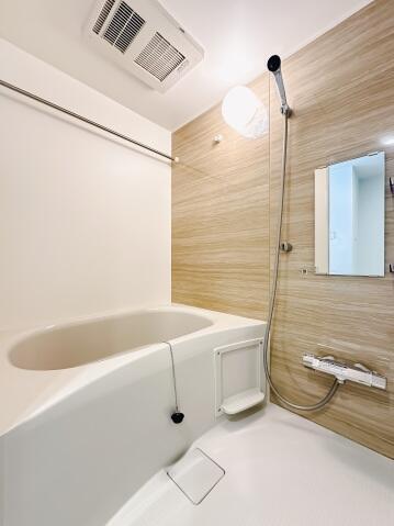 バス・シャワールーム　?