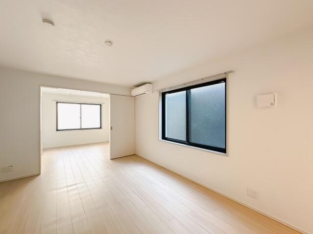 居室・リビング　?