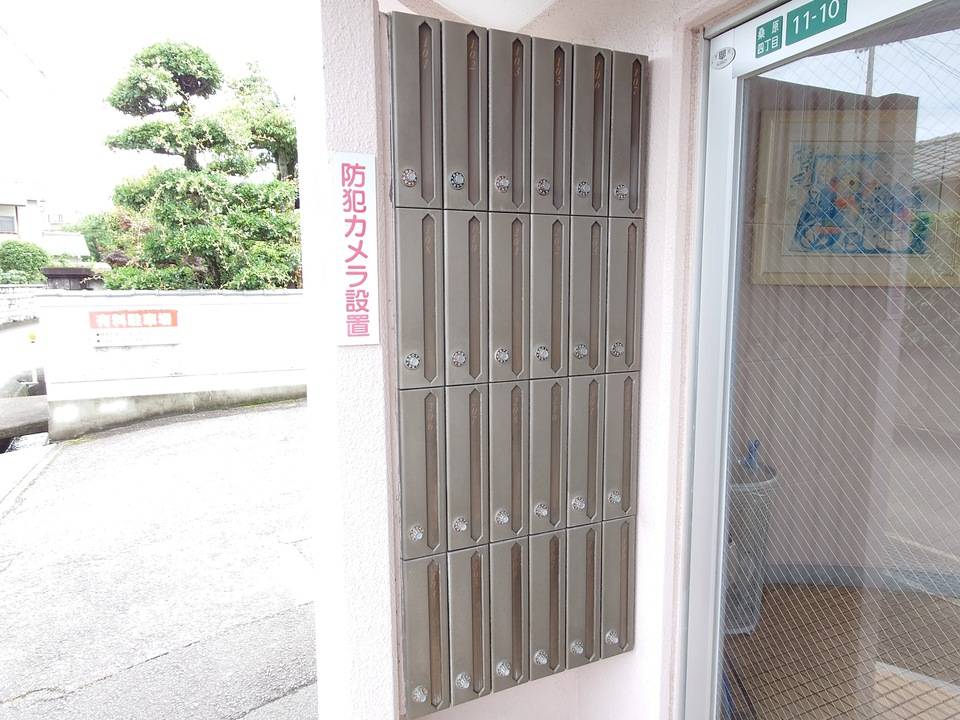 エントランス　メールBOX