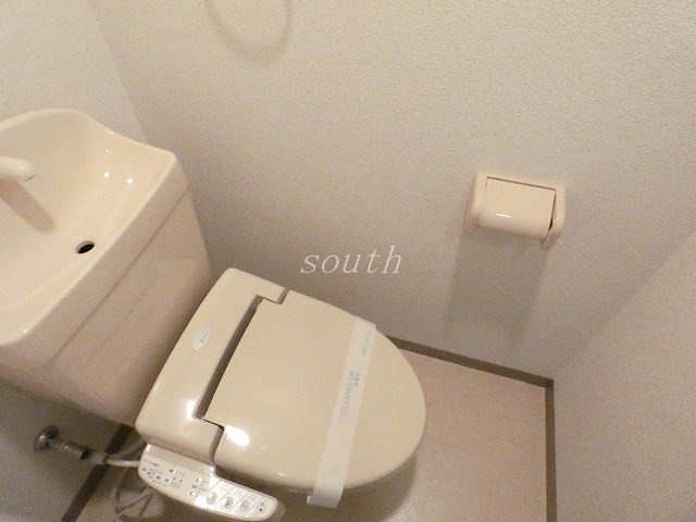 トイレ　ウォシュレット付きのトイレ