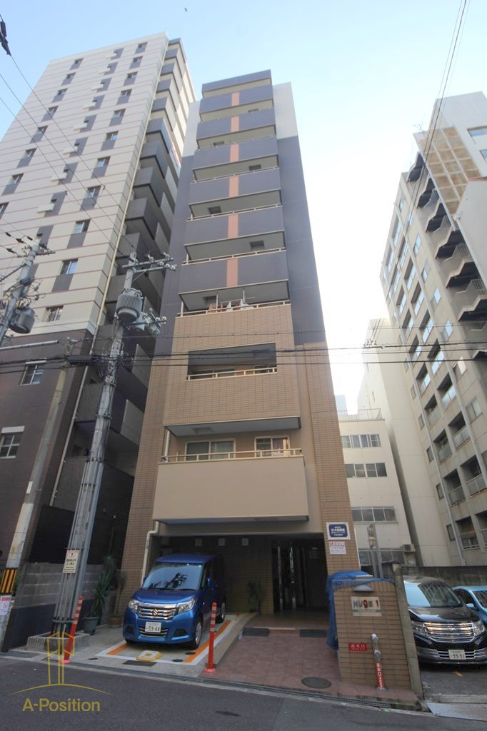 建物外観　HugE1