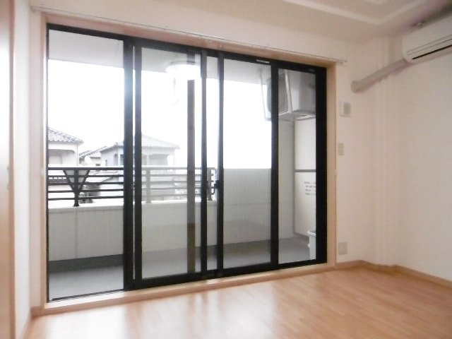 居室・リビング　同仕様