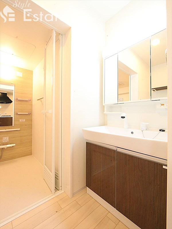 洗面設備　同仕様写真