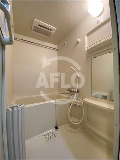 バス・シャワールーム　クラウンハイム北心斎橋フラワーコート　清潔なお風呂