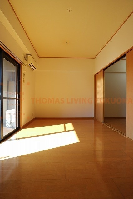 居室・リビング　陽当たり良好