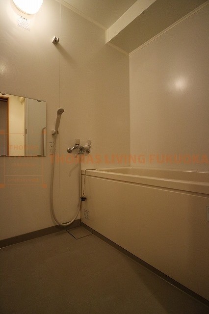 バス・シャワールーム　オール電化で経済的