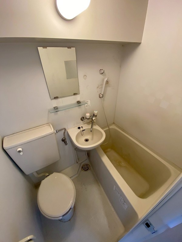 バス・シャワールーム