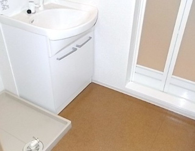 洗面設備　他部屋参考。