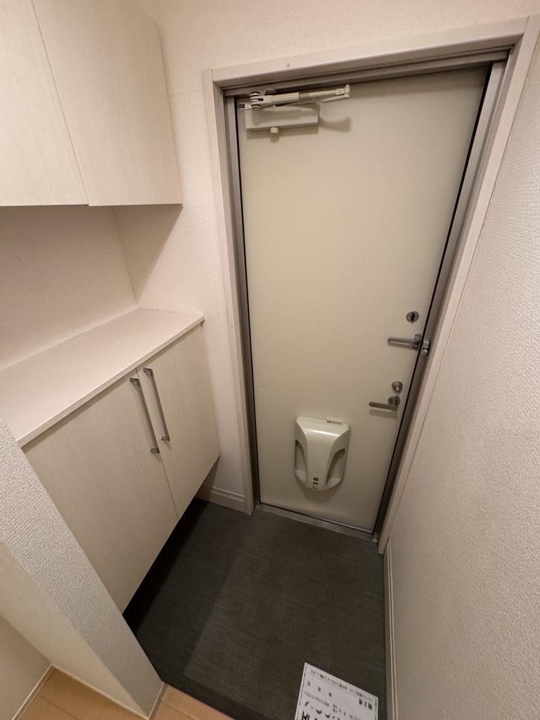 玄関　シューズボックス完備