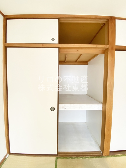 バルコニー　お天気のいい日は洗濯物も気持ちよく干せますね！