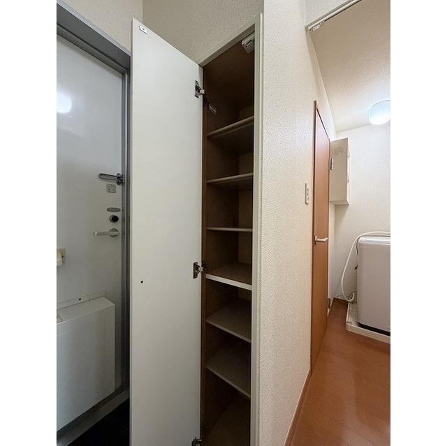 収納　シューズボックス