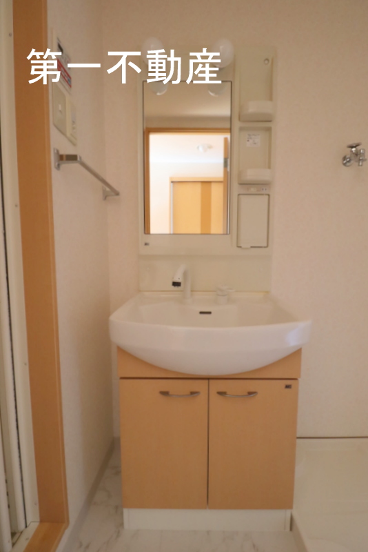 洗面設備　洗髪洗面化粧台