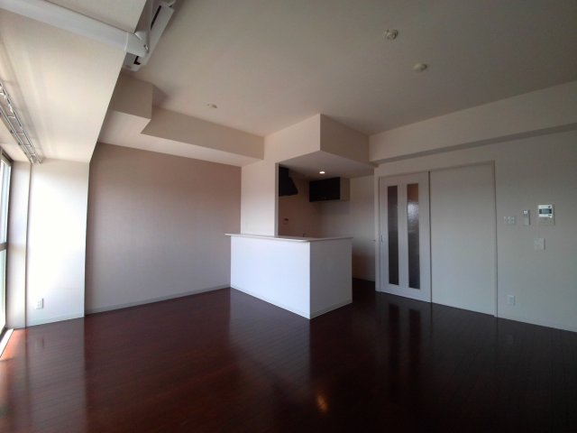 居室・リビング　【シャルマンミューズ】