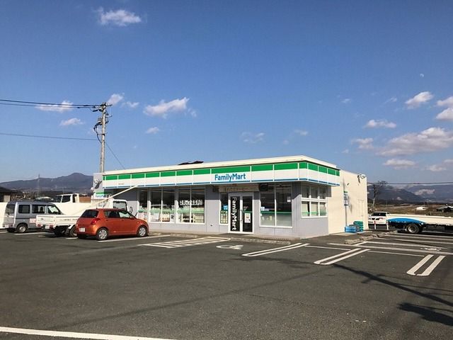 コンビニ　ファミリーマート大津陣内店（コンビニ）まで1000m