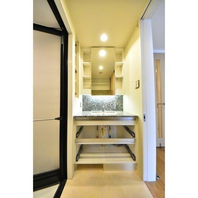 洗面設備　玄関