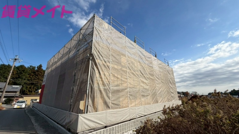 建物外観　建築中