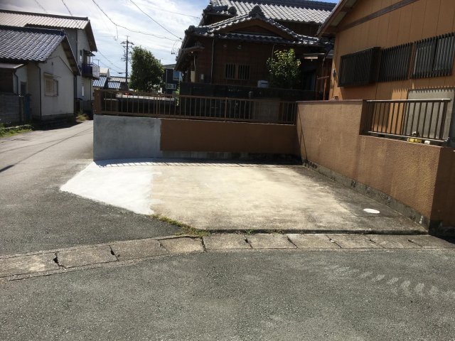 駐車場　並列で2台駐車可能です。