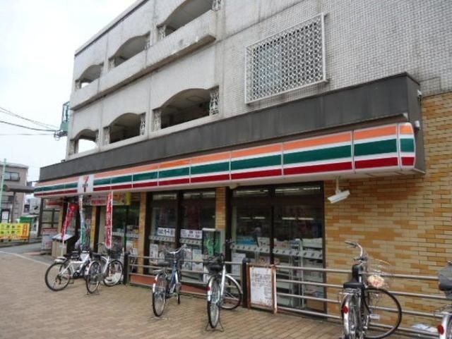コンビニ　セブンイレブン三鷹台店（コンビニ）まで617m