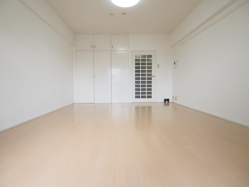 居室・リビング　洋室広々です