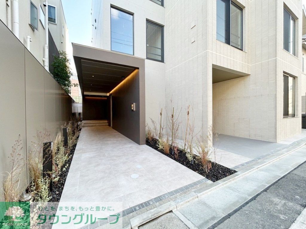 エントランス　部屋探しは株式会社　タウンハウジング　までお気軽にお問合せ…