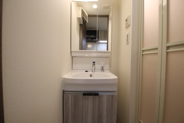 洗面設備　※別室の参考写真の為、現況優先です。