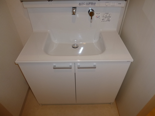 洗面設備　オシャレな洗面台です！