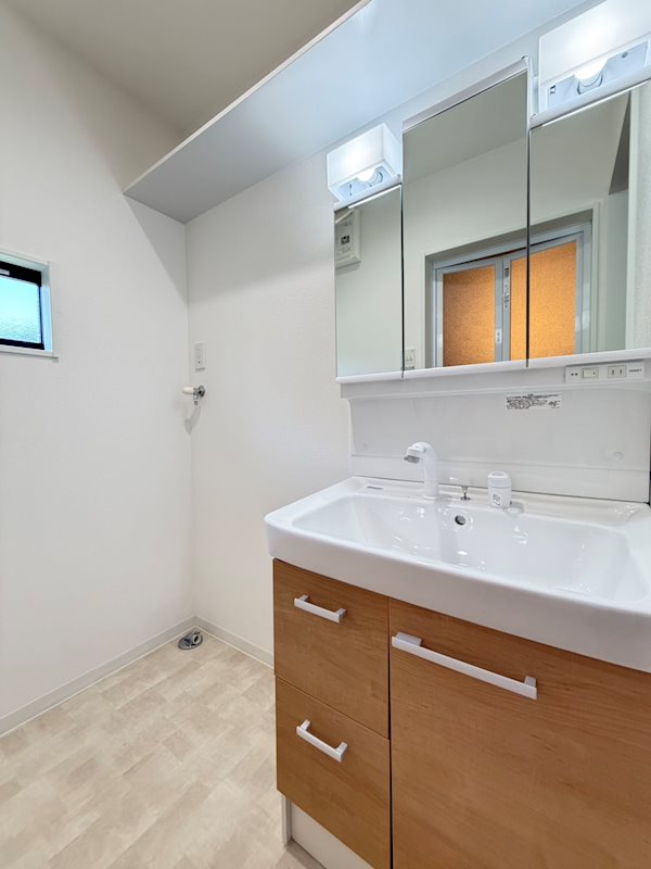 洗面設備　※イメージ。同シリーズの別棟の写真です。