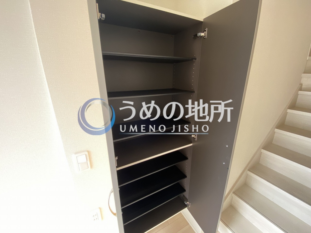 収納　靴箱