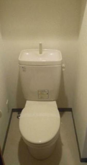 トイレ　別部屋同仕様