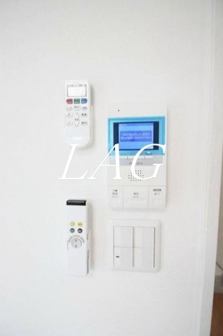 セキュリティ　モニター付きインターホンです。