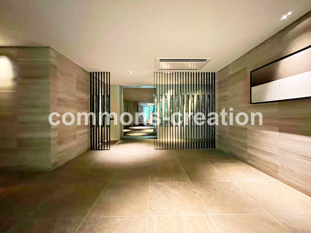 銀行　ゆうちょ銀行本店あおぞら銀行渋谷支店内出張所（銀行）まで683m