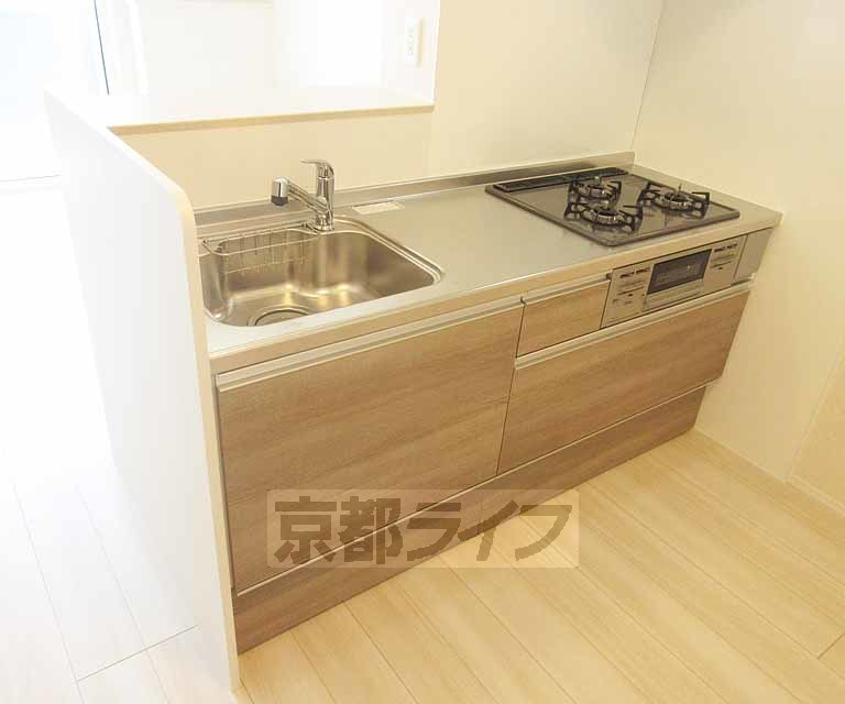 キッチン　綺麗なシステムキッチンです