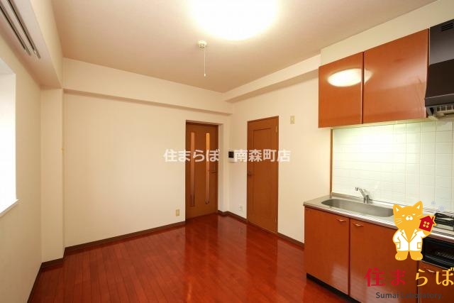 居室・リビング　「“合う暮らし”を、LINEで一緒に描こう。」