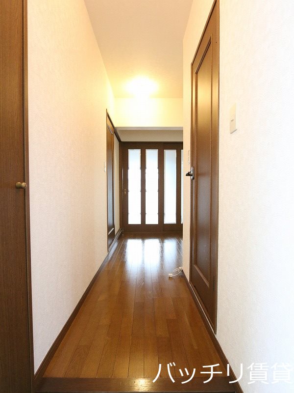玄関　別号室イメージの為、現状を優先致します。
