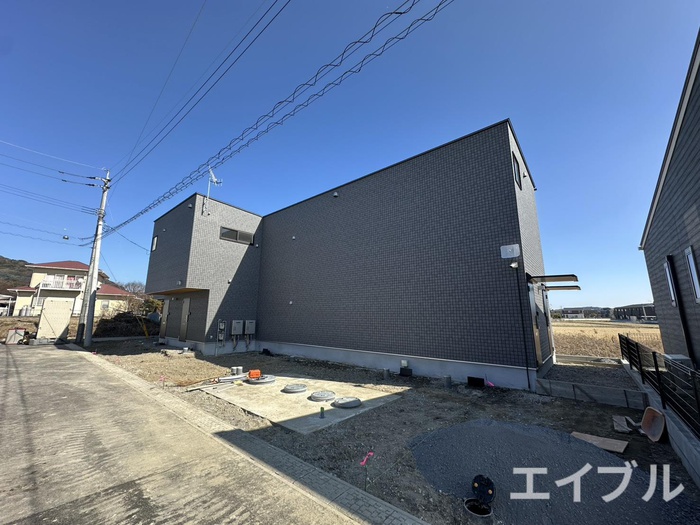 建物外観　建設中