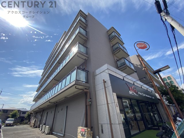 建物外観　オートロック完備で安心のセキュリティ♪