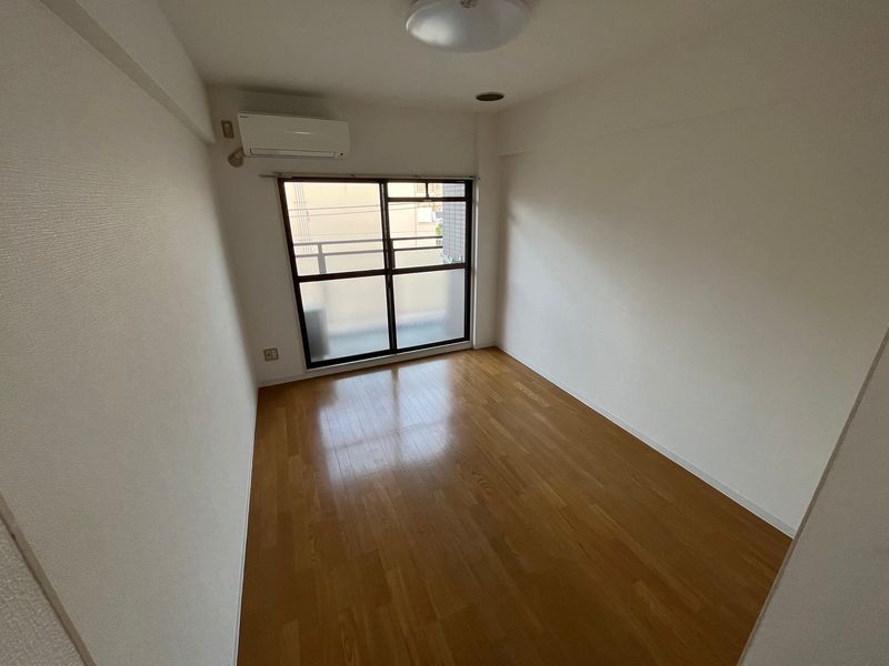 居室・リビング　6帖の洋室です♪