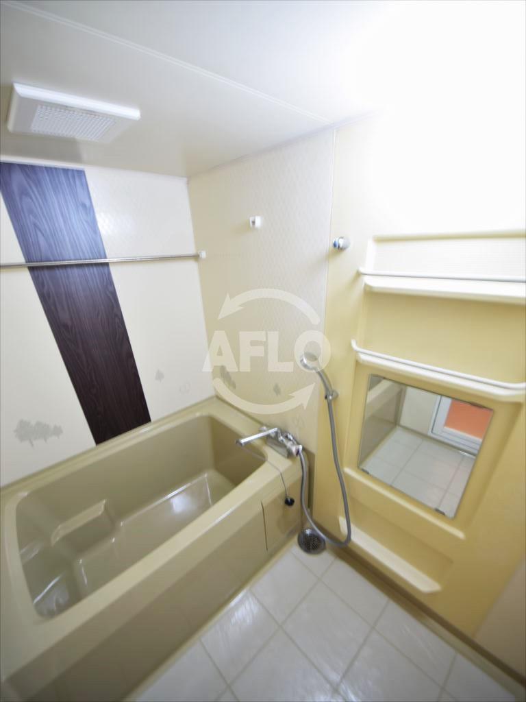 バス・シャワールーム　グラスホッパー　浴室