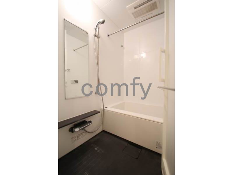 バス・シャワールーム　追炊き・浴室乾燥機付きお風呂