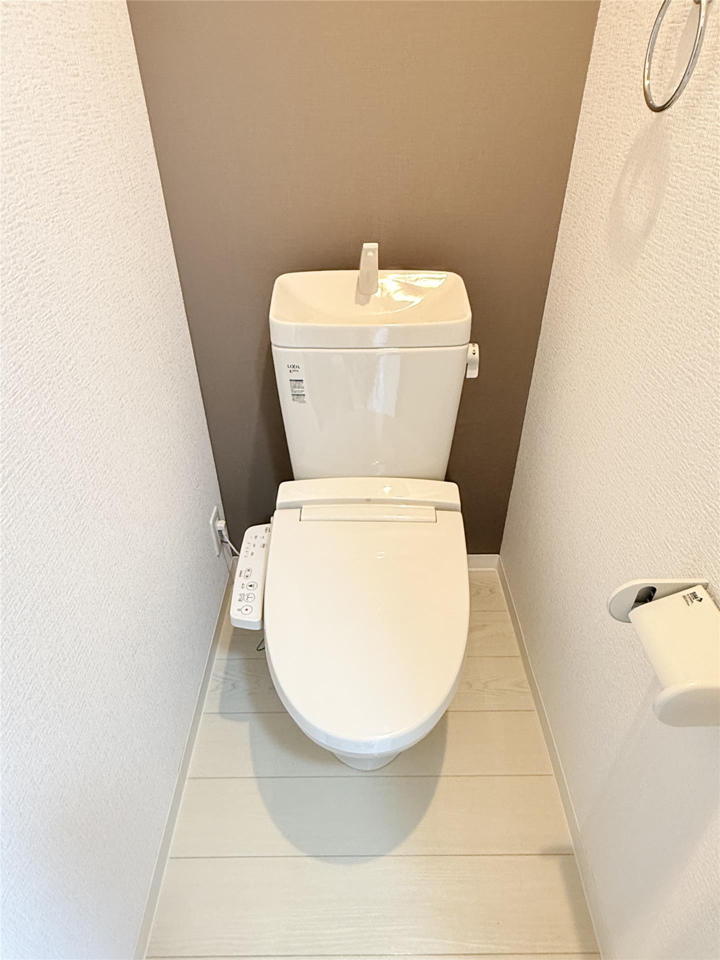 トイレ　※同物件別室同タイプの写真です