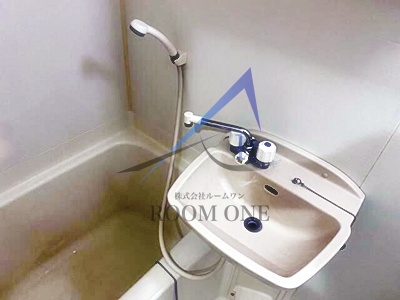 洗面設備　洗面台です。