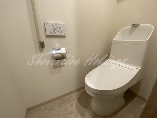 トイレ　トイレ個室♪